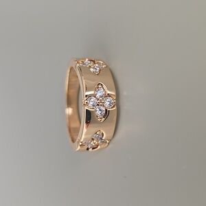 Park Lane Flora Ring Size 8 NWOT